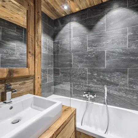 Duplex 4 Renove Avec Cheminee, Piscine, Tennis, Proche Telecabine - - Fr-1-453-25 * Megeve
